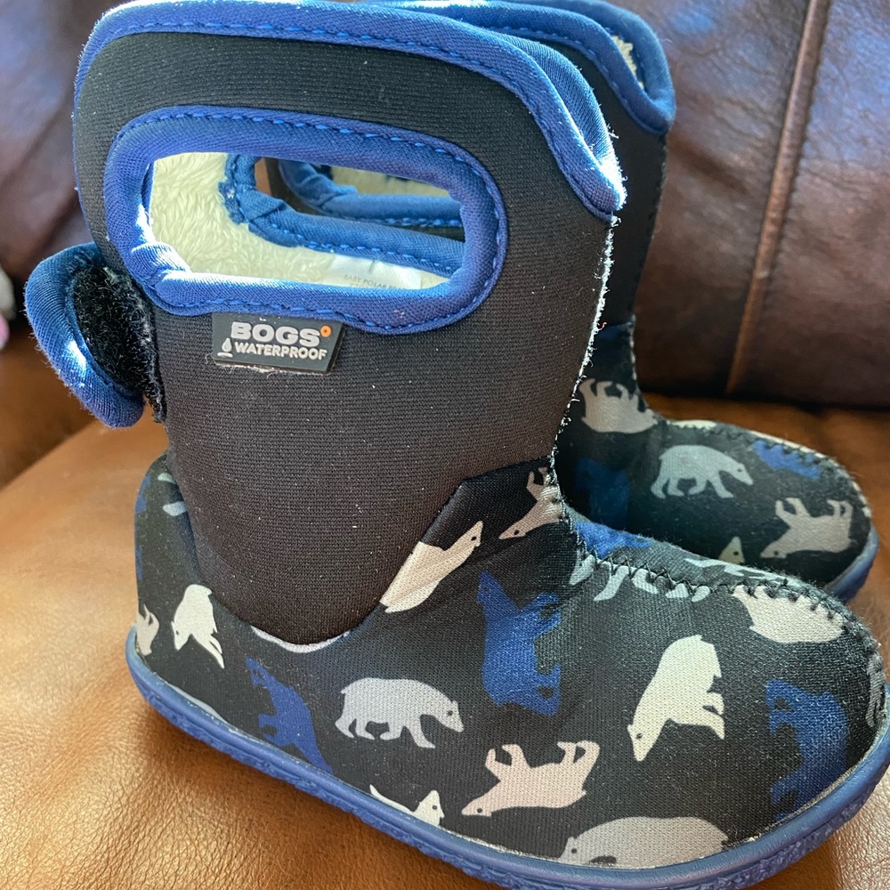 BOGS Toddler 7 boots